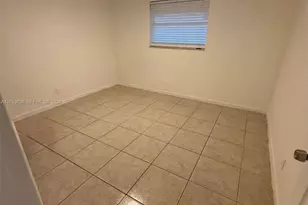 620 SW 7th Ave, Hallandale Beach, FL 33009 - Photo 14
