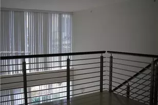 41 SE 5th St, Miami, FL 33131 - Photo 12