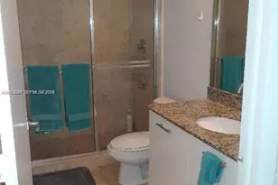 41 SE 5th St, Miami, FL 33131 - Photo 8