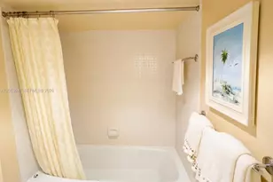 20505 E Country Club Dr, Aventura, FL 33180 - Photo 12