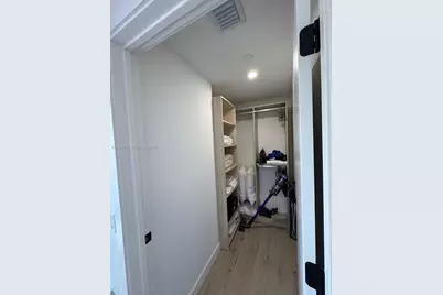 225 N Miami Ave #302, Miami, FL 33128 - Photo 6