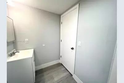 5200 NW 26th Ave #12, Miami, FL 33142 - Photo 8