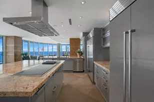 100 S Pointe Dr, Miami Beach, FL 33139 - Photo 14