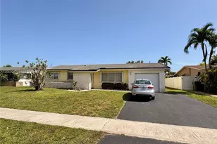 11851 NW 23rd St, Pembroke Pines, FL 33026 - Photo 1