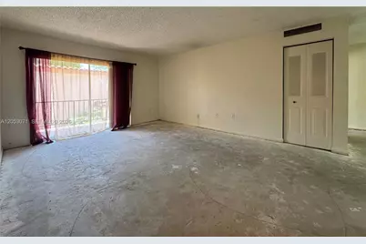 7208 Fairway Dr #I14, Miami Lakes, FL 33014 - Photo 2