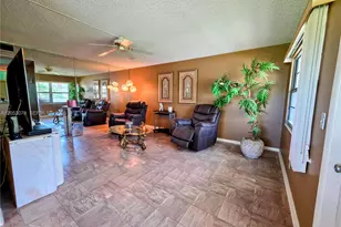 529 Fanshaw M, Boca Raton, FL 33434 - Photo 2