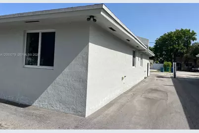 10229 SW 173rd St #1, Miami, FL 33157 - Photo 4