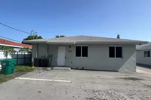 10229 SW 173rd St, Miami, FL 33157 - Photo 2