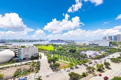 1100 Biscayne Blvd #1501, Miami, FL 33132 - Photo 10