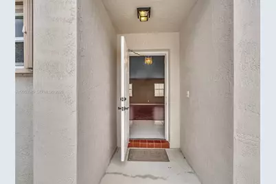 7249 NW 1st Mnr, Plantation, FL 33317 - Photo 6