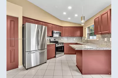 7249 NW 1st Mnr, Plantation, FL 33317 - Photo 42