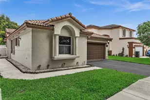 7249 NW 1st Manor, Plantation, FL 33317 - Photo 4