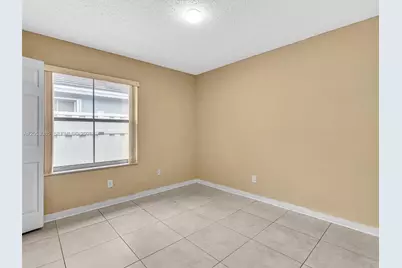 7249 NW 1st Mnr, Plantation, FL 33317 - Photo 34