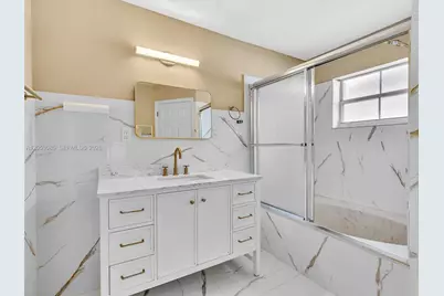 7249 NW 1st Mnr, Plantation, FL 33317 - Photo 30