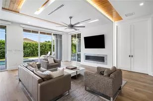 728 Malaga Dr, Boca Raton, FL 33432 - Photo 8