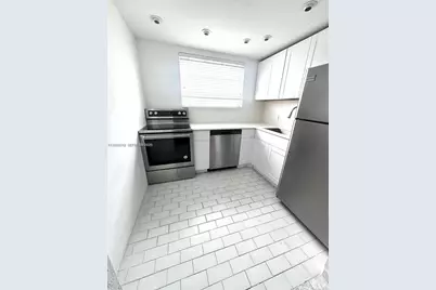 1211 Pennsylvania Ave #E2, Miami Beach, FL 33139 - Photo 2