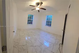 455 NE 131st St, North Miami, FL 33161 - Photo 12