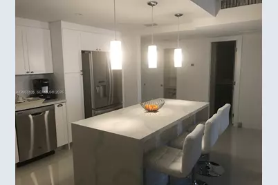 19390 Collins Av #417, Sunny Isles Beach, FL 33160 - Photo 2