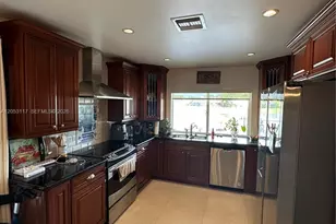 5030 SW 149th Pl, Miami, FL 33185 - Photo 2