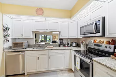 [Address not provided], Pembroke Pines, FL 33027 - Photo 10