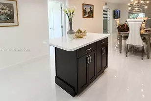 8990 S Hollybrook Blvd, Pembroke Pines, FL 33025 - Photo 4
