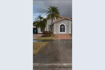 4911 SW 142nd Pl, Miami, FL 33175 - Photo 2
