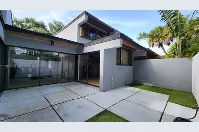 6439 Lemon Tree Ln, Miami Lakes, FL 33014 - Photo 14