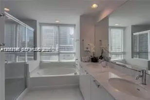 950 Brickell Bay Dr, Miami, FL 33131 - Photo 12