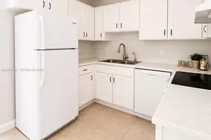 96 SE Norfolk Blvd, Stuart, FL 34997 - Photo 4