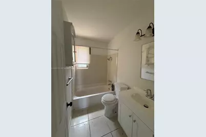 708 N 20th Ct #1-2, Hollywood, FL 33020 - Photo 6