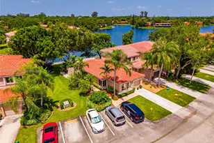 1707 SW 109th Terrace, Davie, FL 33324 - Photo 32