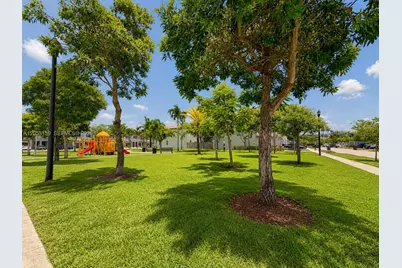 1367 SE 26th Ter, Homestead, FL 33035 - Photo 28