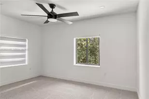 106 NW 84th St, Miami, FL 33150 - Photo 16