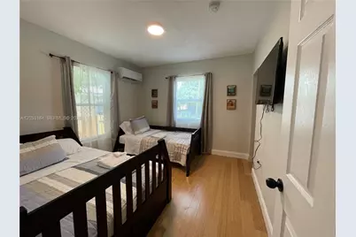 1178 NE 112th St #1, Miami, FL 33161 - Photo 28