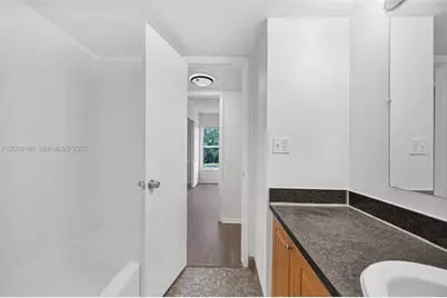 505 S Pine Island Rd #B102, Plantation, FL 33324 - Photo 26