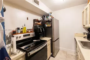 9490 SW 77th Ave, Miami, FL 33156 - Photo 8