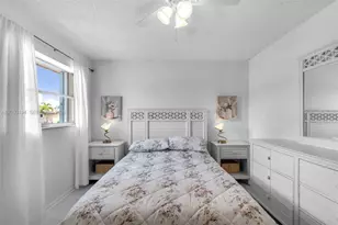 450 SE 7th St, Dania Beach, FL 33004 - Photo 16
