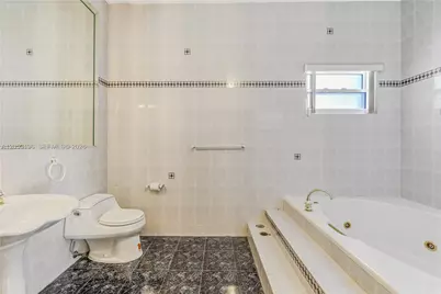 16520 SW 272nd St, Homestead, FL 33031 - Photo 14