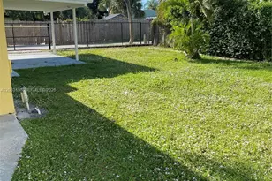618 30th St, West Palm Beach, FL 33407 - Photo 8