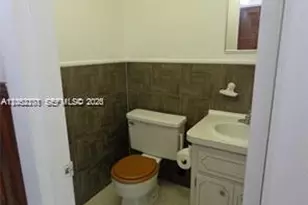 2901 NW 47th Terrace, Lauderdale Lakes, FL 33313 - Photo 14