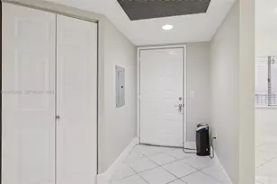 850 SW 138th Ave, Pembroke Pines, FL 33027 - Photo 6