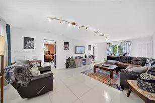 10141 SW 46th St, Miami, FL 33165 - Photo 8