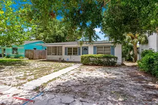 4946 2nd Ave N St Petersburg, Saint Petersburg, FL 33710 - Photo 2