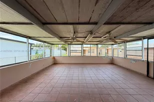 881 E 14th St, Hialeah, FL 33010 - Photo 22