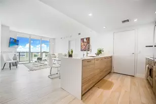 1300 Brickell Bay Dr, Miami, FL 33131 - Photo 2