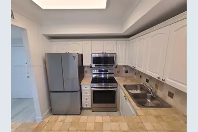 3500 Coral Way #812, Miami, FL 33145 - Photo 12