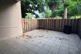 220 W Park Dr, Miami, FL 33172 - Photo 12