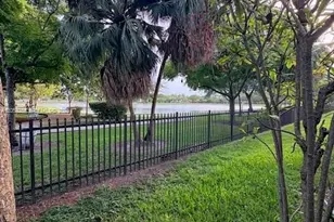 220 W Park Dr, Miami, FL 33172 - Photo 14