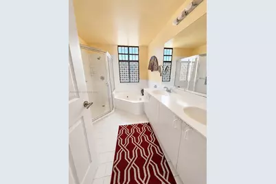 14817 Balgowan Rd #102-5, Miami Lakes, FL 33016 - Photo 12