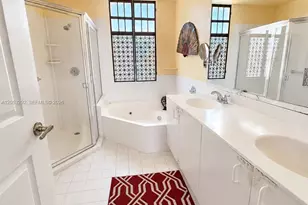 14817 Balgowan Rd, Miami Lakes, FL 33016 - Photo 12